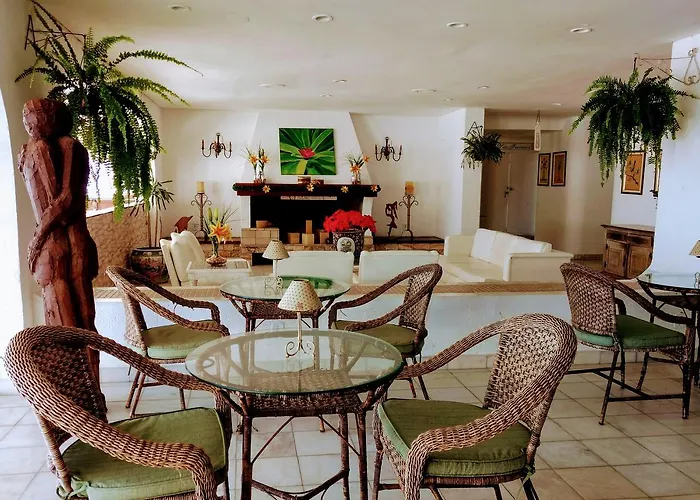 Enseada Palace Hotel